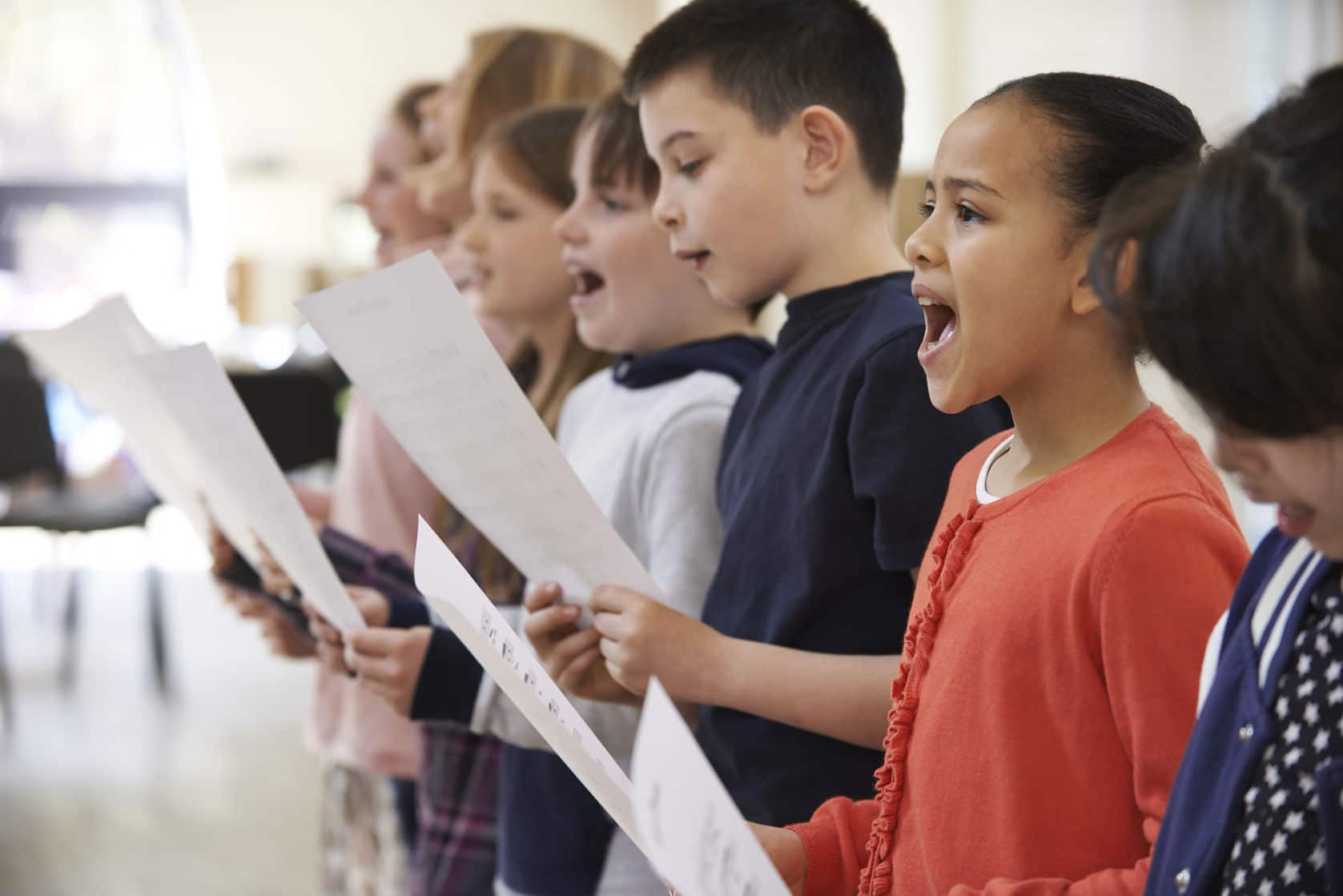 kids learn french songs  in french classes in paris for kids